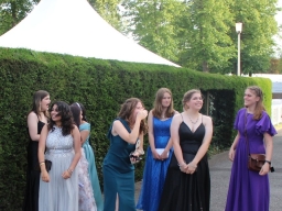 YR11 Prom 2025 - Arrivals